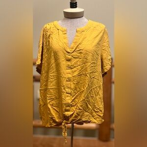 Ava & Viv Mustard Yellow Button-Front Top – Size 2X